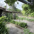 Una casa con un ampio cortile in vendita in un villaggio vicino a Veliko Tarnovo