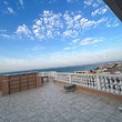Appartamento in vendita con splendida vista sul mare a Saint Vlas