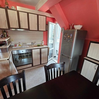 Appartamento con garage in vendita a Dobrich