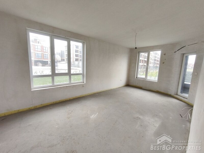 Appartamento con parcheggio in vendita a Plovdiv