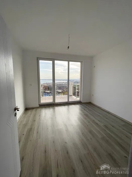 Appartamento con vista panoramica in vendita a Saint Vlas