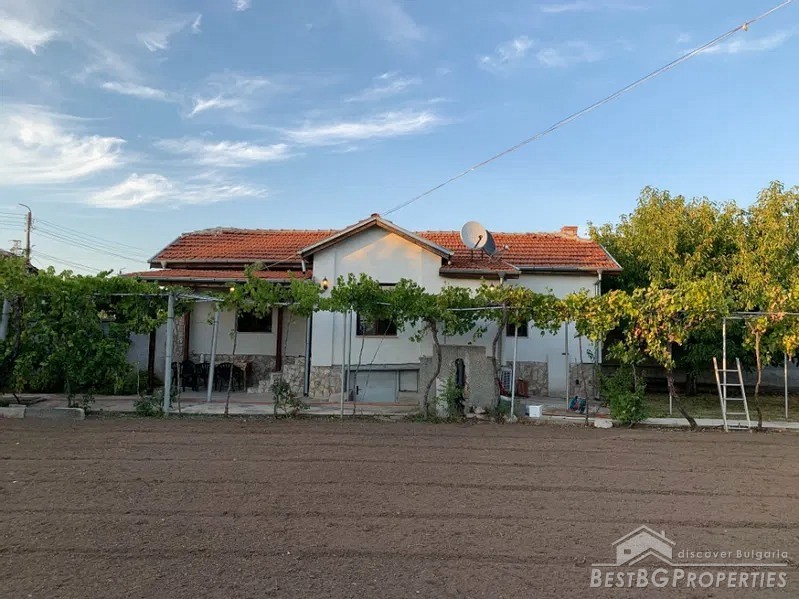 Bella casa in vendita vicino ad Asenovgrad