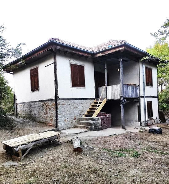 Bella casa di montagna in vendita vicino a Gabrovo