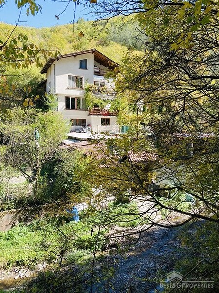 Bellissima casa di montagna in vendita vicino a Svoge