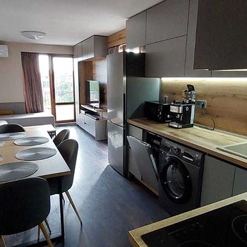 Appartamento nuovo di zecca in vendita a Sarafovo