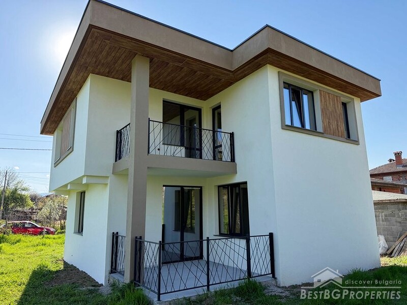 Casa nuova di zecca in vendita vicino ad Asenovgrad
