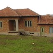 Costruisca Biala vicino rurale di casa