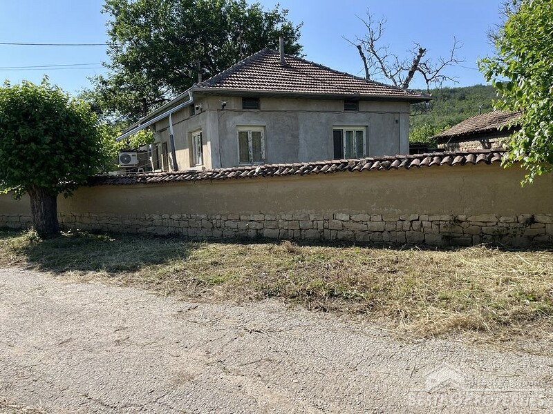 Casa di campagna in vendita vicino a Veliko Tarnovo