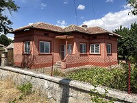 Casa di campagna in vendita vicino alla città di General Toshevo
