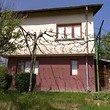 Casa di campagna con ampio cortile vicino a Blagoevgrad