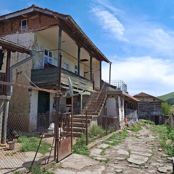 Case in Pernik