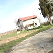 Terra di sviluppo in vendita con un vecchio edificio vicino a Varna