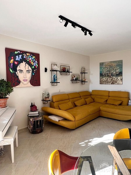 Appartamento arredato in vendita a Saint Vlas