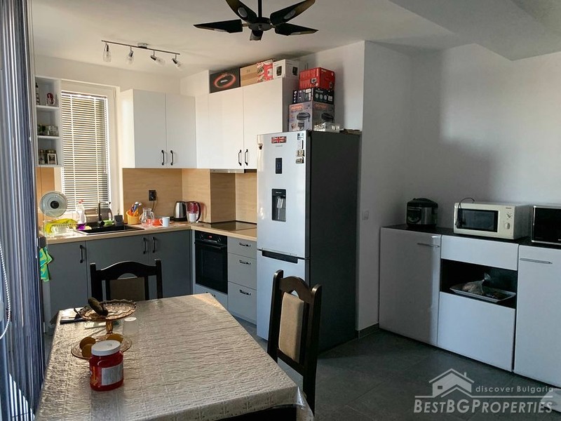 Nuovo appartamento ammobiliato in vendita a Sofia