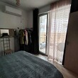 Appartamento arredato con una camera da letto in vendita sul mare