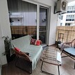 Appartamento arredato con una camera da letto in vendita sul mare