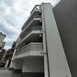 Appartamento arredato con una camera da letto in vendita sul mare