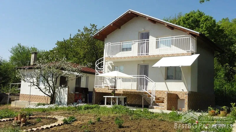 Casa in vendita a 14 km dalla città di Varna