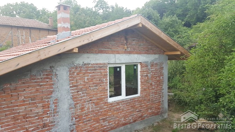 Casa in vendita a 2 km da Gabrovo