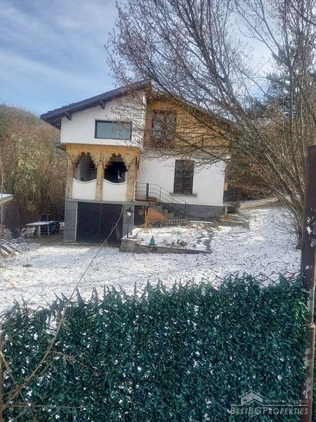 Casa in vendita al confine con la Serbia