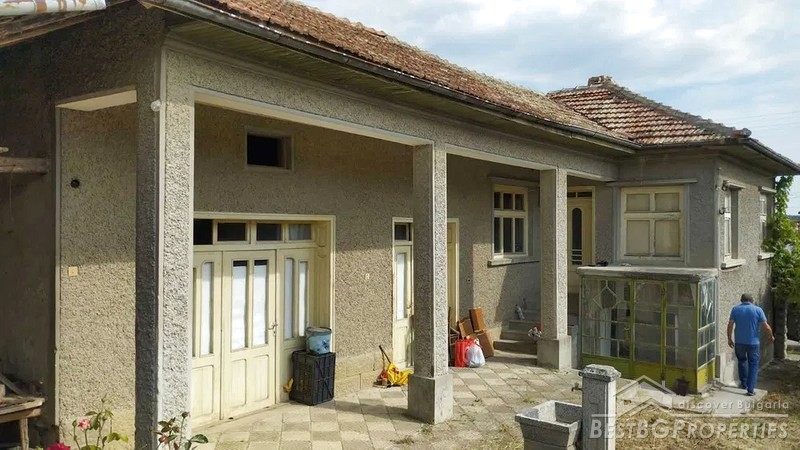 Casa in vendita vicino a Veliki Preslav