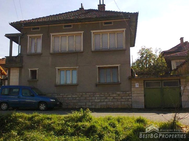 Casa in vendita in Berkovitsa