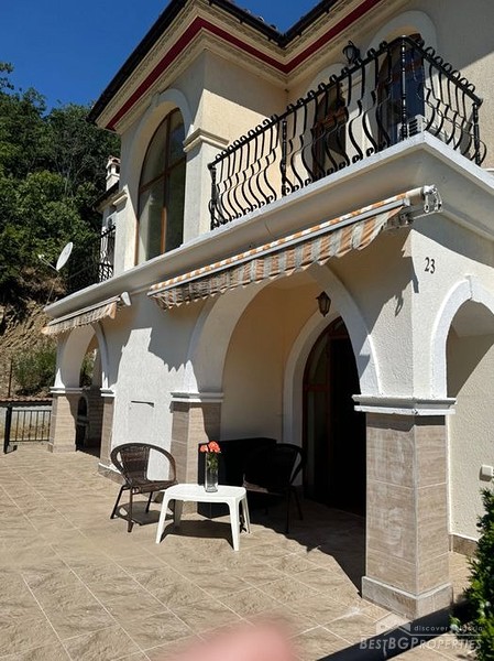 Casa in vendita a Elenite Sea Resort