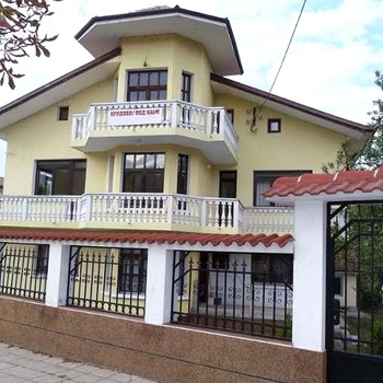 Case in Veliko Tarnovo