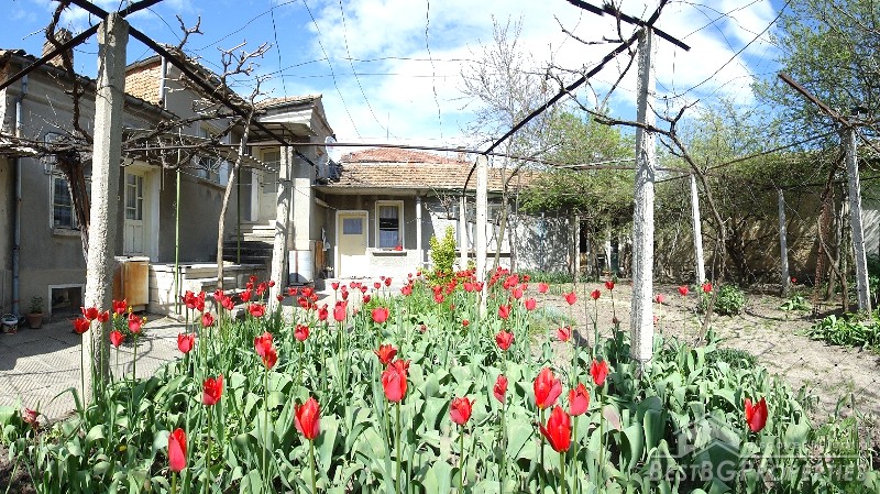 Casa in vendita a Kaspichan