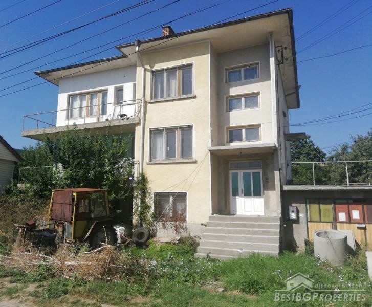 Casa in vendita a Lyaskovets