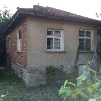 Case in Malko Tarnovo