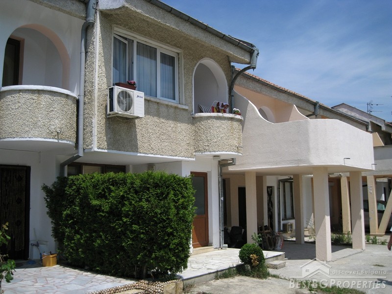 Casa in vendita a Saint Vlas