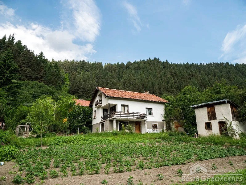 Casa in vendita in montagna vicino a Borovets