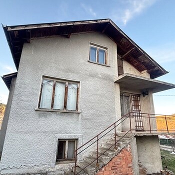 Case in Pernik