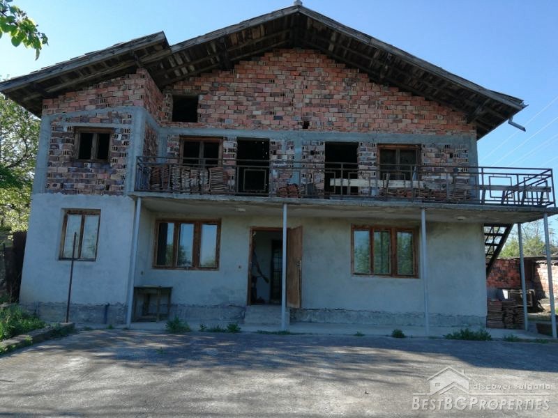 Casa in vendita nella città di Cherven Bryag