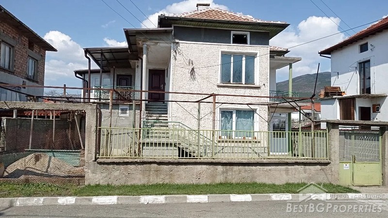 Casa in vendita nella città di Kran