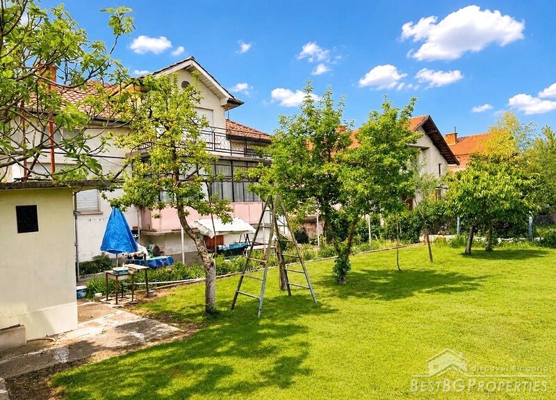 Casa in vendita nella città di Pavel Banya