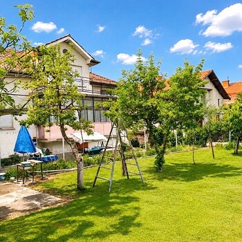 Case in Pavel Banya