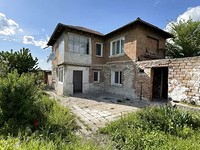 Casa in vendita vicino ad Asenovgrad