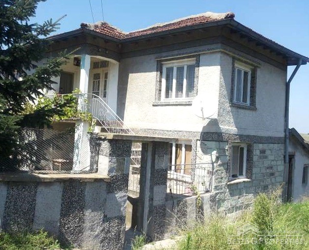 Casa in vendita vicino Dimitrovgrad