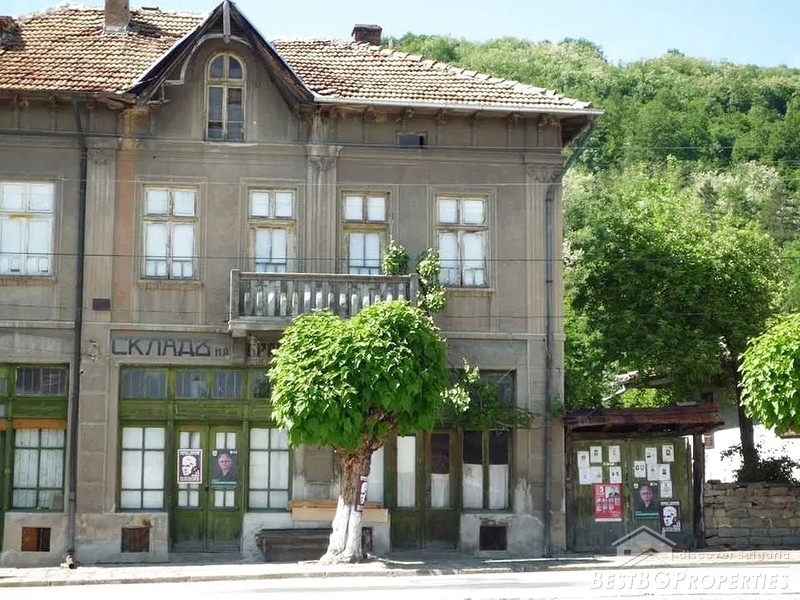 Casa in vendita vicino a Dryanovo