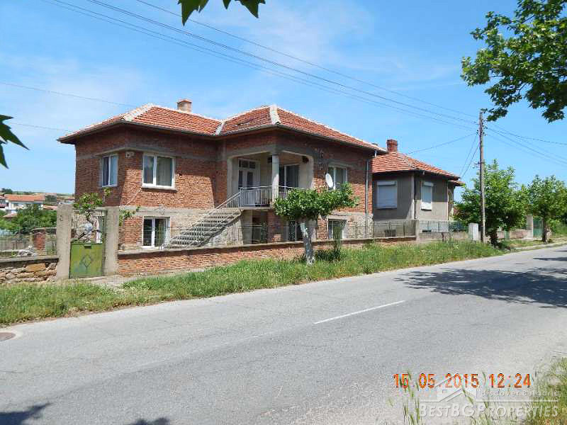 Casa in vendita vicino a Harmanli