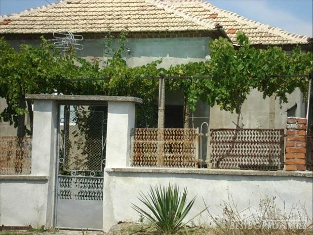 Casa in vendita vicino Karnobat