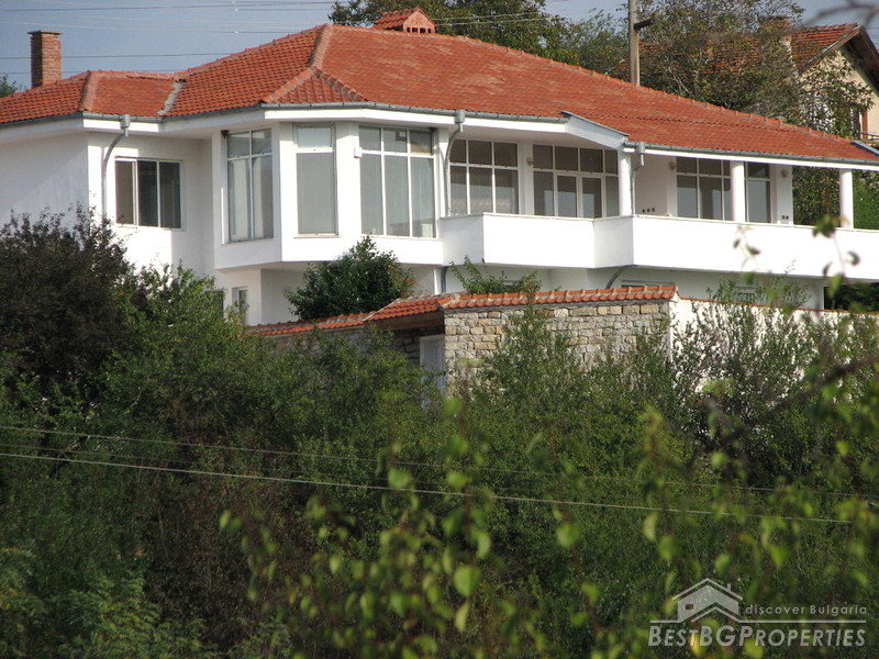 Casa in vendita vicino Kostenets