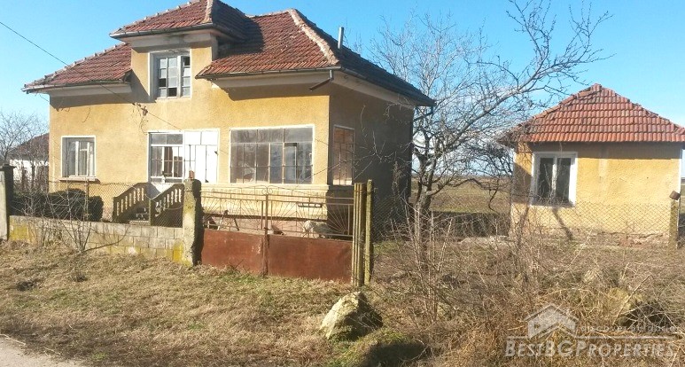 Casa in vendita nei pressi di Kozlodui