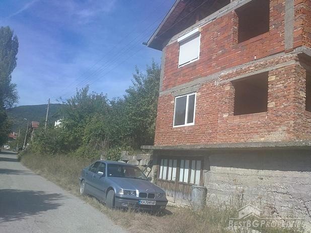 Casa in vendita vicino Kyustendil