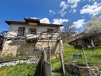 Casa in vendita vicino a Pernik