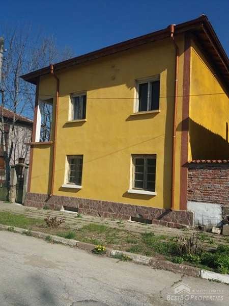 Casa in vendita vicino a Pleven