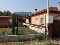 Casa in vendita vicino a Pravets