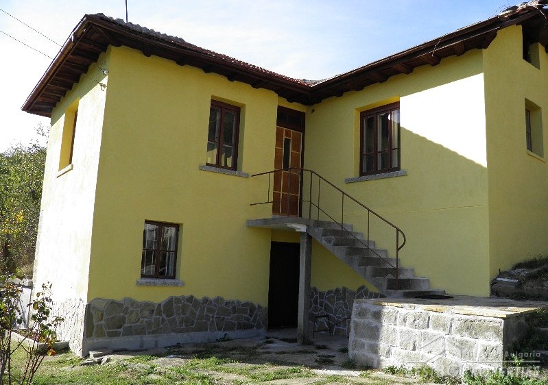 Casa in vendita vicino a Tryavna